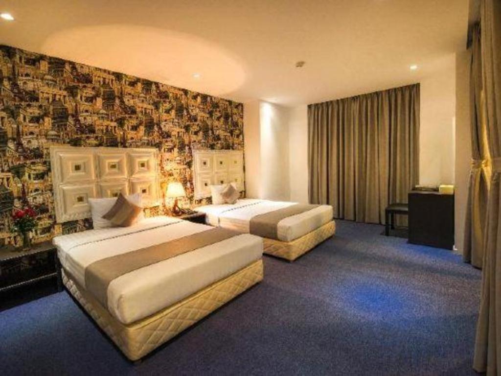 Golden Crown Hotel Saigon Ho Chi Minh City Exterior photo