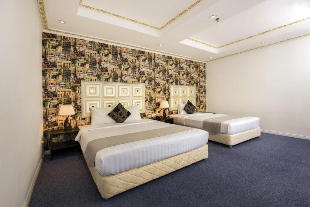 Golden Crown Hotel Saigon Ho Chi Minh City Exterior photo
