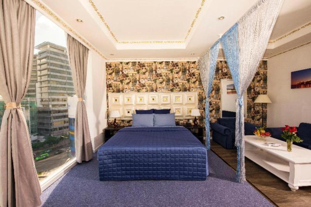 Golden Crown Hotel Saigon Ho Chi Minh City Exterior photo
