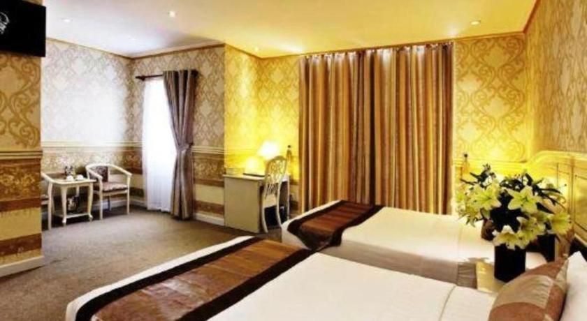 Golden Crown Hotel Saigon Ho Chi Minh City Exterior photo